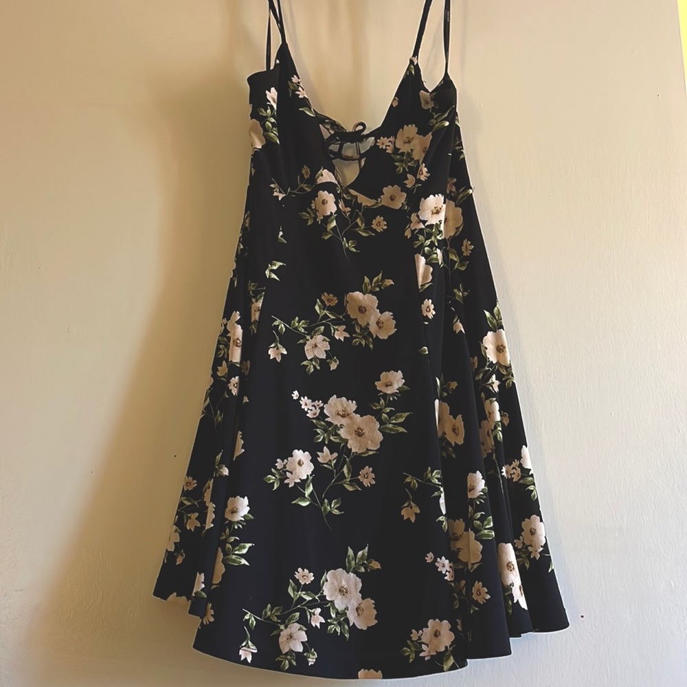 FOREVER21 Floral Mini Dress size (L)